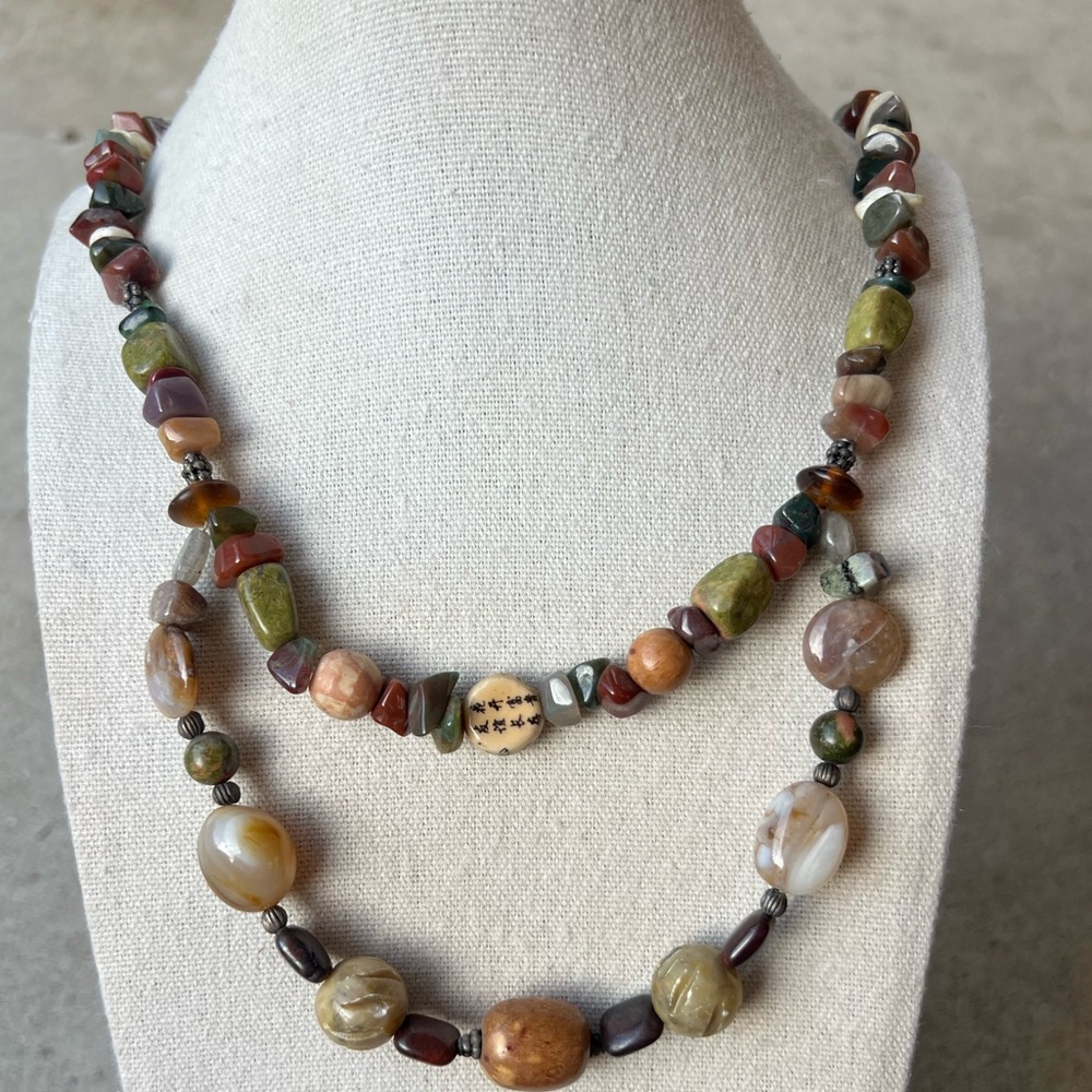 vintage bead necklace earth-tone gemstones agate, quartz aventurine boho style